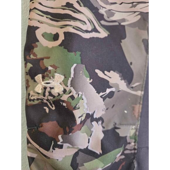 ​Under Armour Women's Size 2 Camo Hunting Pants UA Storm Fitted | Pre-Owned - Picture 3 of 5